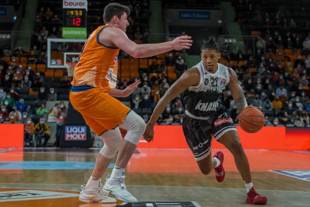 了她的比赛 了她的比赛