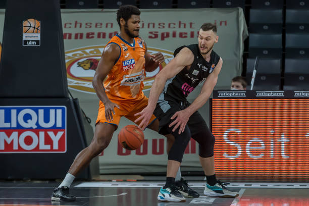 似两代巨星 似两代巨星